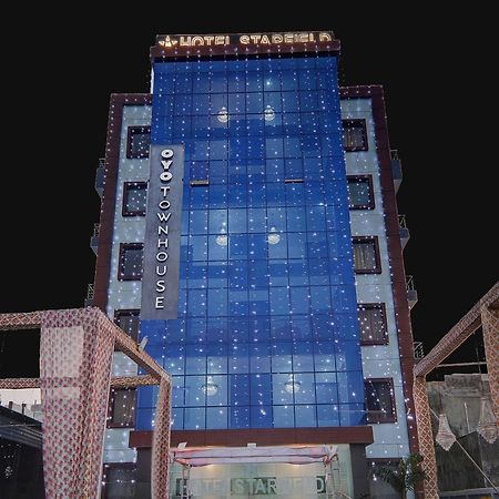 Hotel Collection O Starfield Lakhnaú Exteriér fotografie