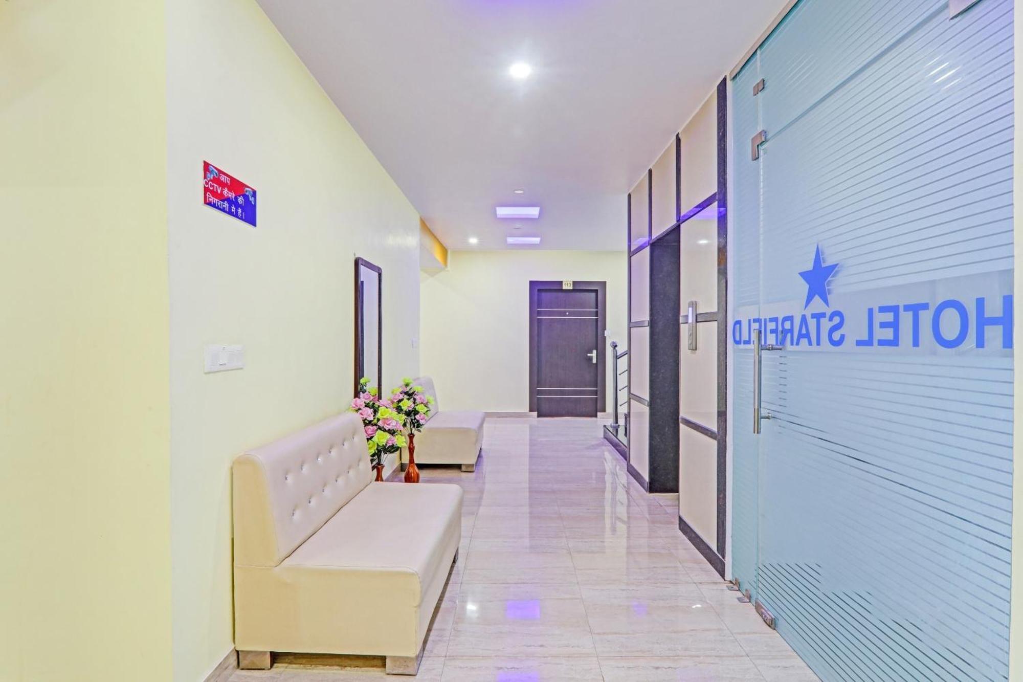 Hotel Collection O Starfield Lakhnaú Exteriér fotografie